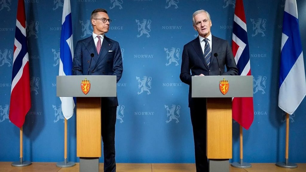 Finlândia e Noruega pedem retoma das conversações de paz com Putin