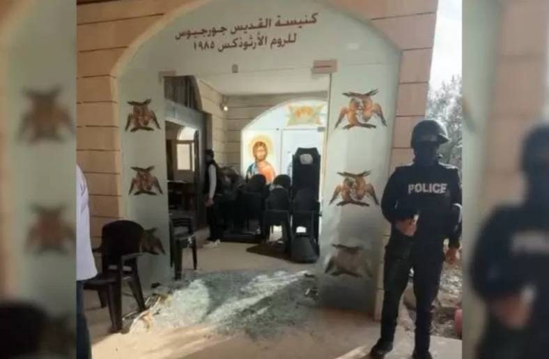 Jordânia detém três suspeitos de ataque a igreja que deixou nove mortos